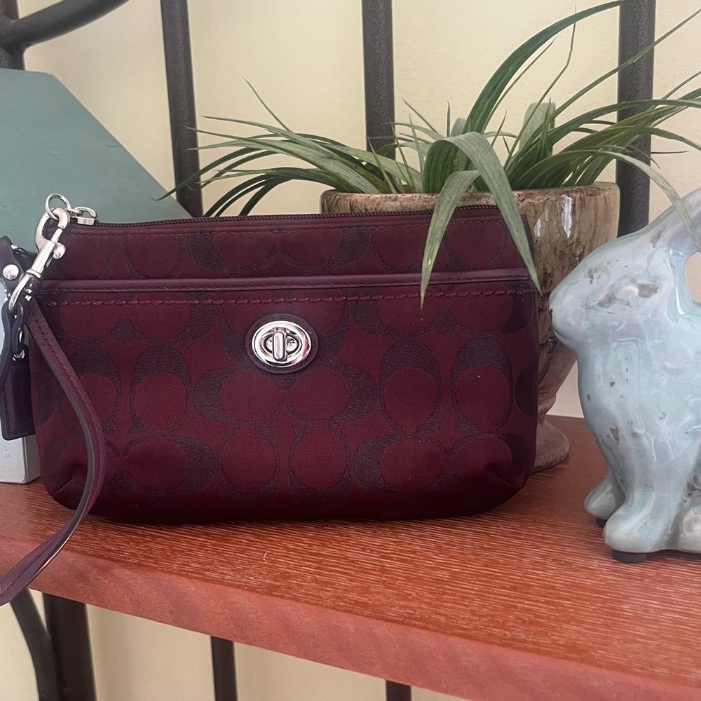 Coach Signature Merlot Wristlet - Picture 8 of 8